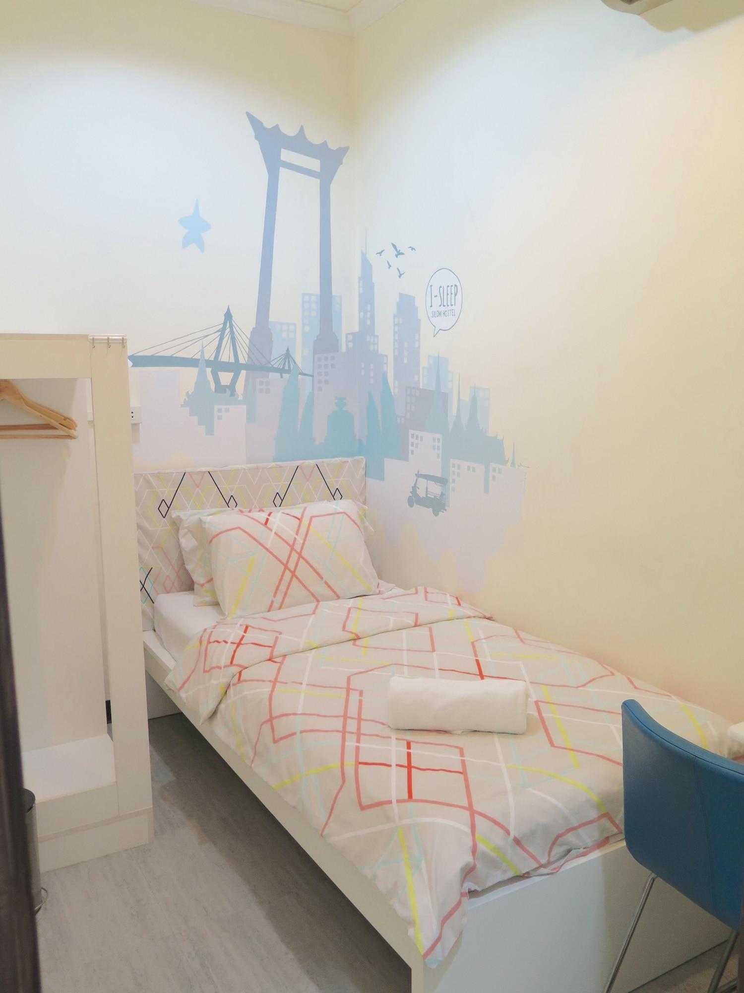 I-Sleep Silom Hostel Бангкок Екстер'єр фото