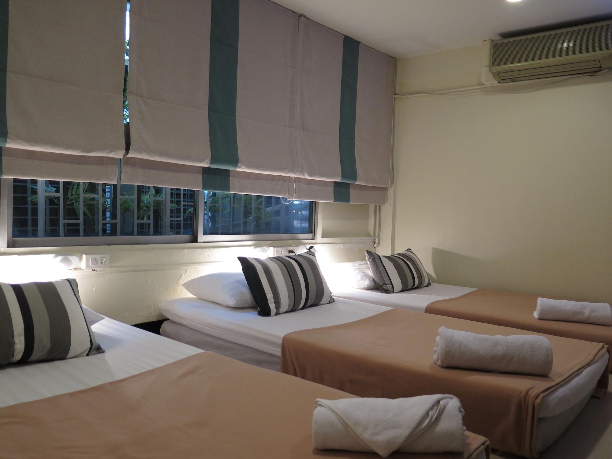 I-Sleep Silom Hostel Бангкок Екстер'єр фото